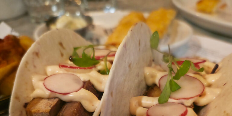 An-Evening-of-Sharing,-Flavour-&-Atmosphere-at-Baresca-Affinity-Club-Nottingham